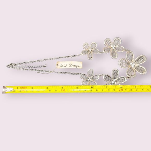 Vintage SJ Designs Silver Tone Flowers Statement Bib Necklace Boho Chic 20" - Picture 3 of 3